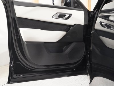 LAND ROVER RANGE ROVER VELAR 2022 thumbnail 31
