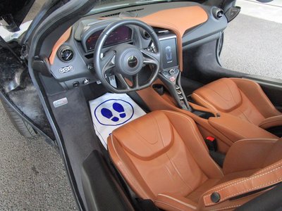 2017 Mclaren 720S 照片 30