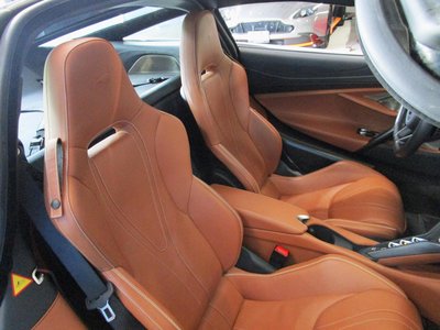 2017 Mclaren 720S 照片 40