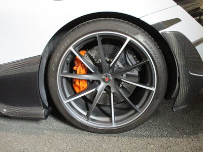 2017 Mclaren 720S 照片 24