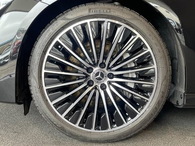 MERCEDES-BENZ E-CLASS - 3