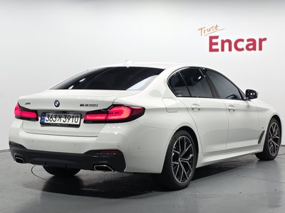 BMW 5 SERIES - 4