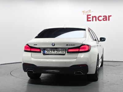 BMW 5 SERIES - 3