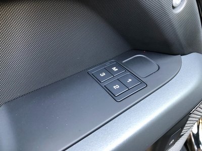 2023 LAND Rover DEFENDER — миниатюра 94