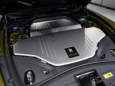 ROLLS-ROYCE SPECTRE - 8