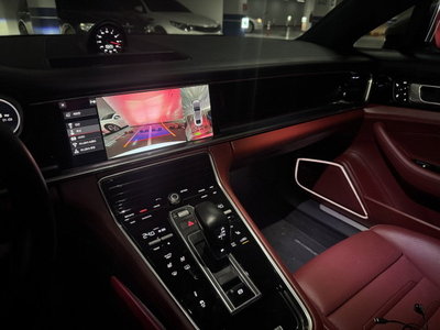 PORSCHE PANAMERA - 9