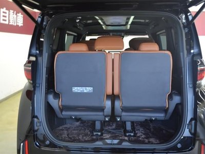 TOYOTA VELLFIRE - 7