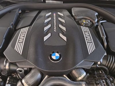 BMW 8 SERIES - 7