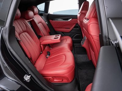 MASERATI LEVANTE - 10