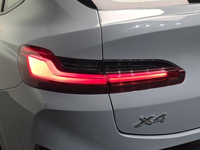صورة 10 لـ 2023 BMW X4