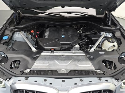 صورة 7 لـ 2023 BMW X4
