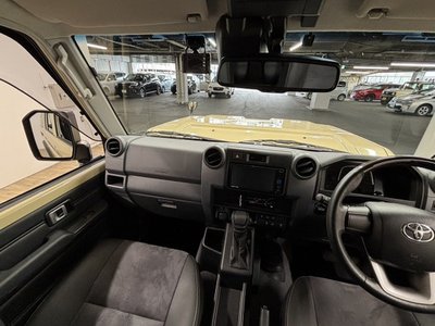 2024 Toyota LAND CRUISER 70 — миниатюра 41