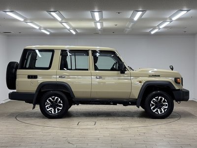 2024 Toyota LAND CRUISER 70 — миниатюра 70