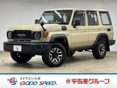 TOYOTA LAND CRUISER 70 - 1