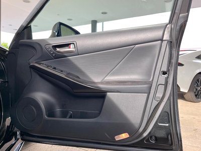 2023 Lexus IS 缩略图 34