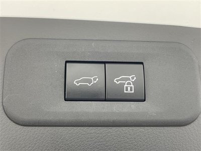 صورة مصغرة 31 لـ 2021 Lexus NX