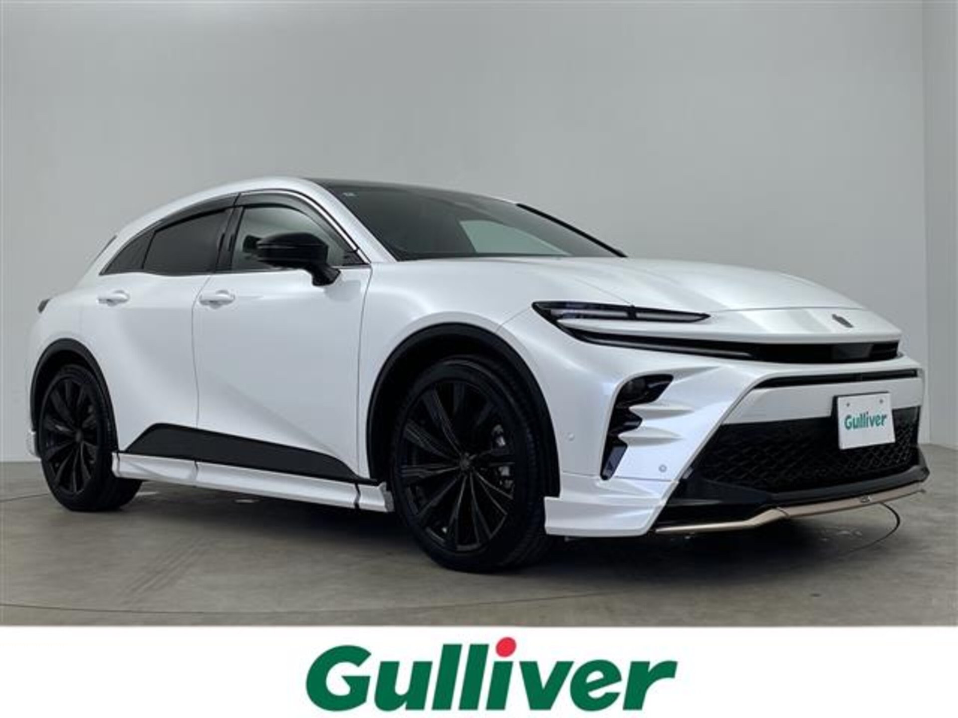 TOYOTA CROWN SPORT - View 1