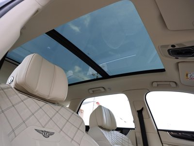 BENTLEY BENTAYGA - 10