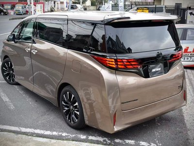 TOYOTA ALPHARD - 6