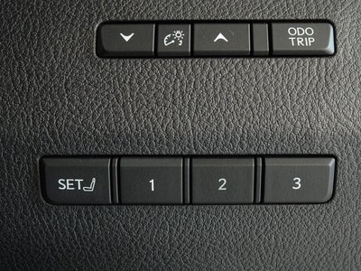 2025 Lexus GX thumbnail 16