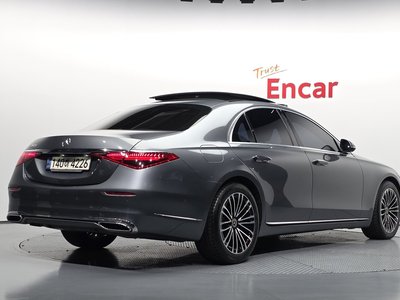 2022 Mercedes-BENZ S-CLASS photo 3