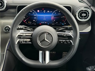 2025 Mercedes-BENZ GLC — миниатюра 24