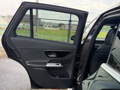 2025 Mercedes-BENZ GLC — миниатюра 57