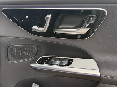 2025 Mercedes-BENZ GLC — миниатюра 18
