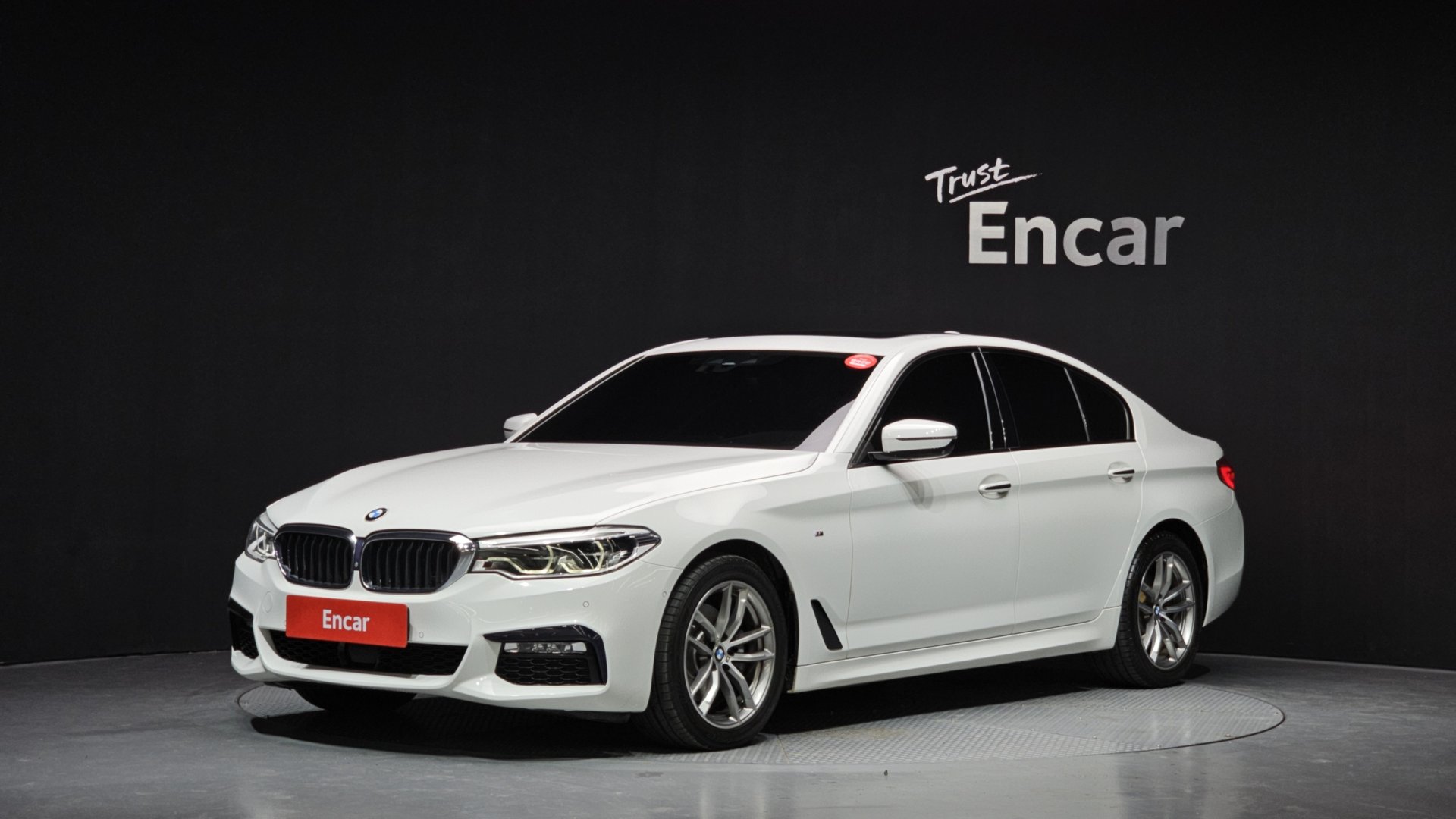 BMW 5 SERIES - View 1