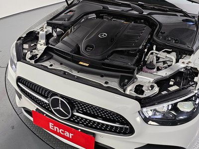 MERCEDES-BENZ E-CLASS - 7