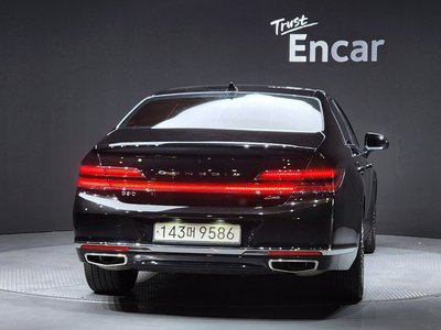 2020 Genesis G90 — фото 3