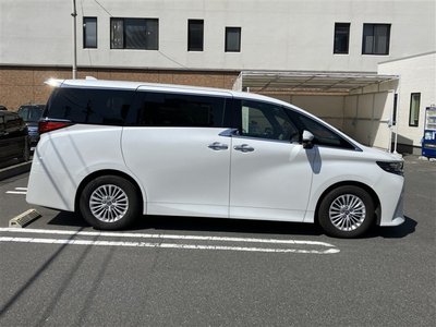 صورة 8 لـ 2025 Toyota ALPHARD