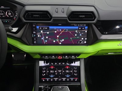 2025 Lamborghini URUS thumbnail 20