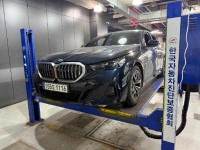 صورة 1 لـ 2025 BMW 5 SERIES