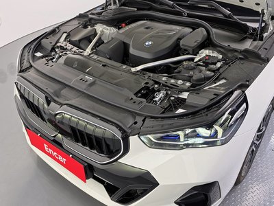 BMW 5 SERIES - 7