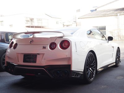 NISSAN GT-R - 5