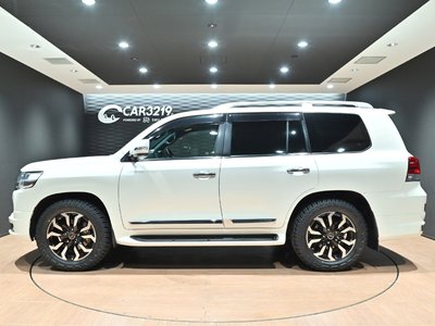 صورة 5 لـ 2021 Toyota LAND CRUISER 200