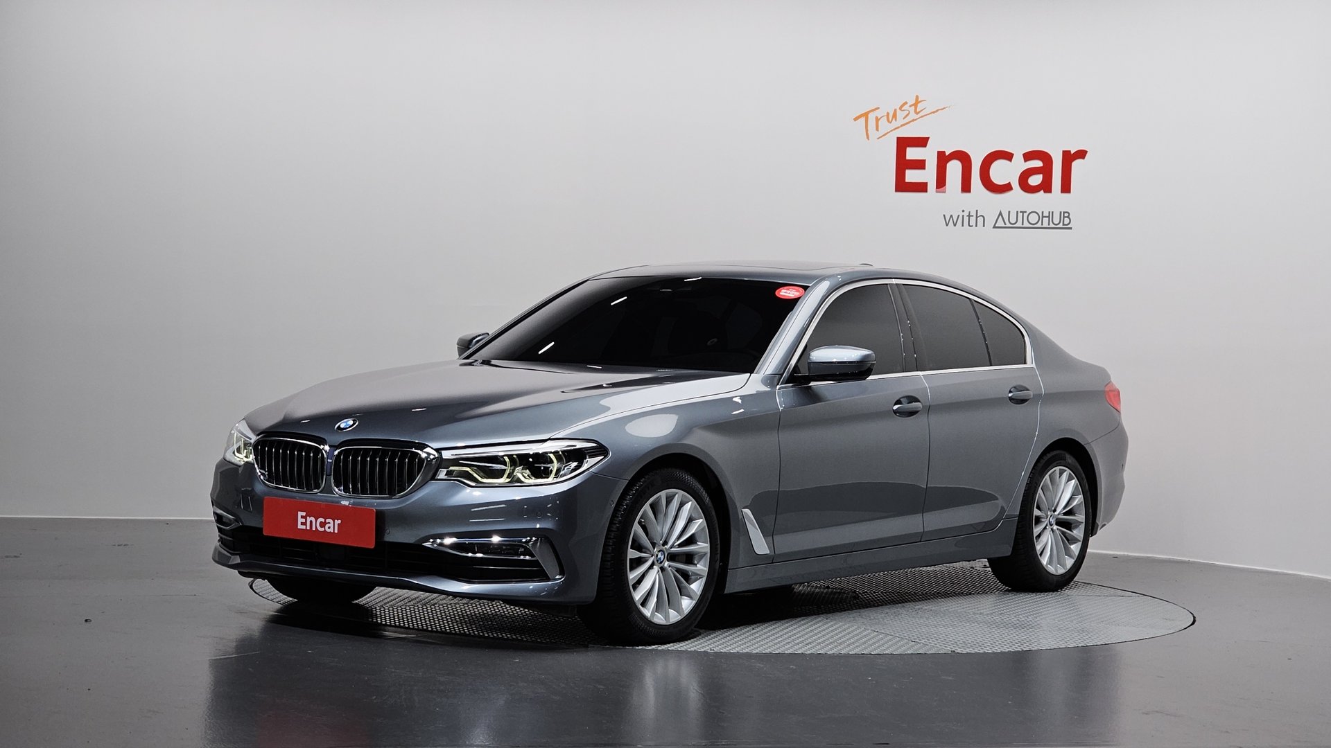 BMW 5 SERIES - View 1