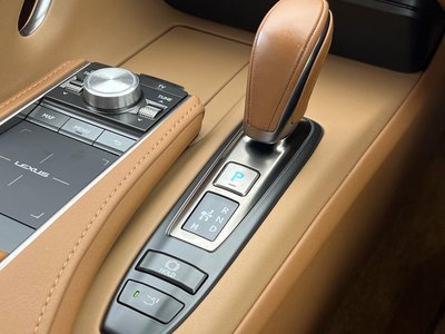2017 Lexus LC thumbnail 51
