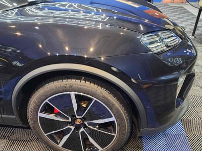 2025 Porsche MACAN photo 6