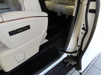 صورة مصغرة 65 لـ 2026 Lexus LM