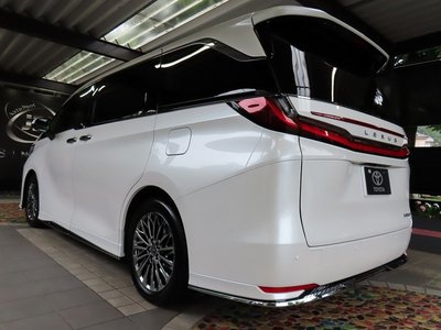 صورة مصغرة 15 لـ 2026 Lexus LM