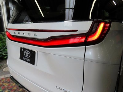 صورة مصغرة 28 لـ 2026 Lexus LM