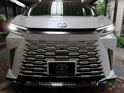 صورة مصغرة 21 لـ 2026 Lexus LM
