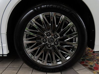 صورة مصغرة 18 لـ 2026 Lexus LM