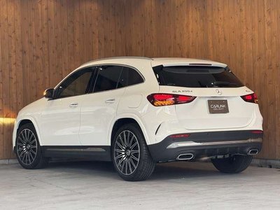 MERCEDES-BENZ GLA - 8