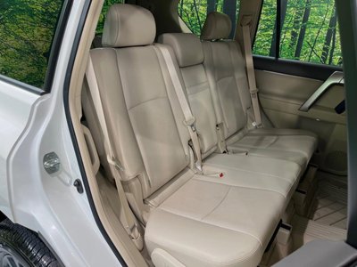 TOYOTA LAND CRUISER PRADO - 9