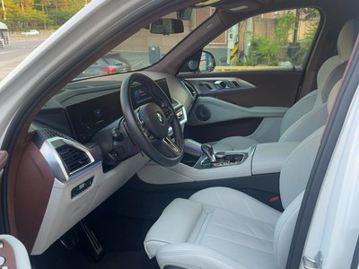 صورة 8 لـ 2023 BMW XM