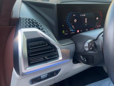 2023 BMW XM — миниатюра 17