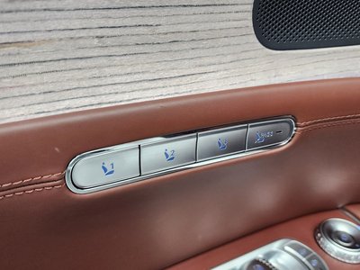 صورة مصغرة 41 لـ 2022 Genesis G90 (RS4)